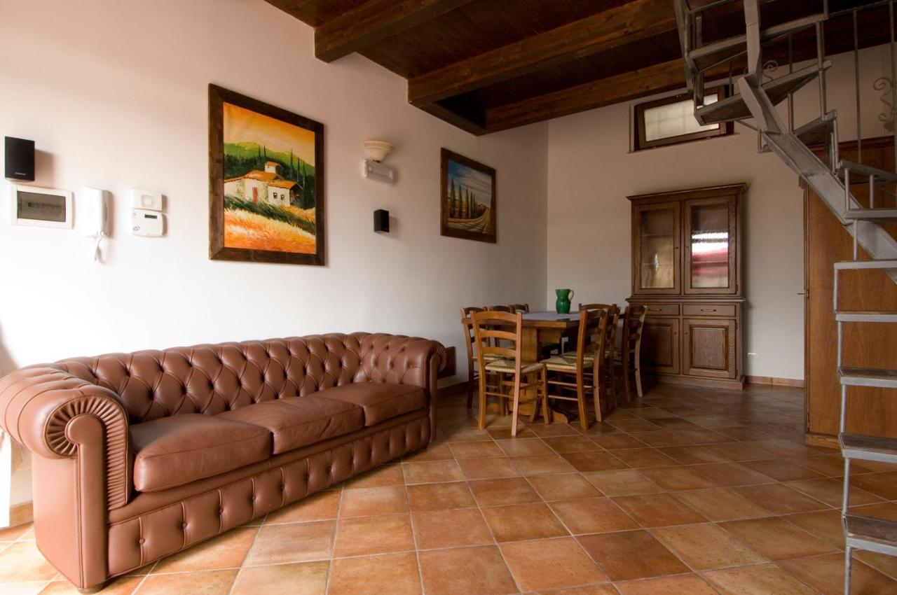 Azienda Agricola Sinisi Farm stay *
