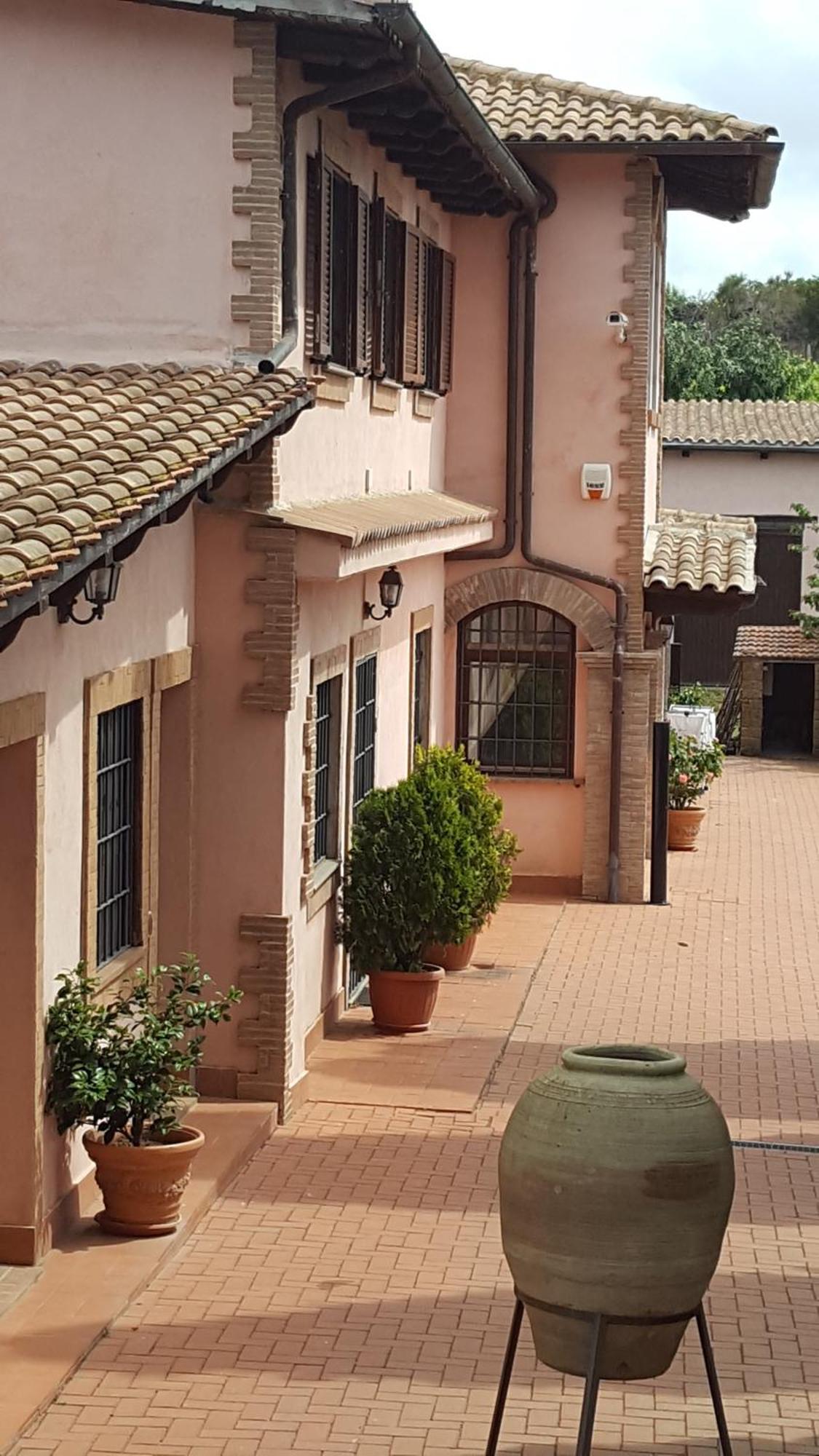 Azienda Agricola Sinisi *