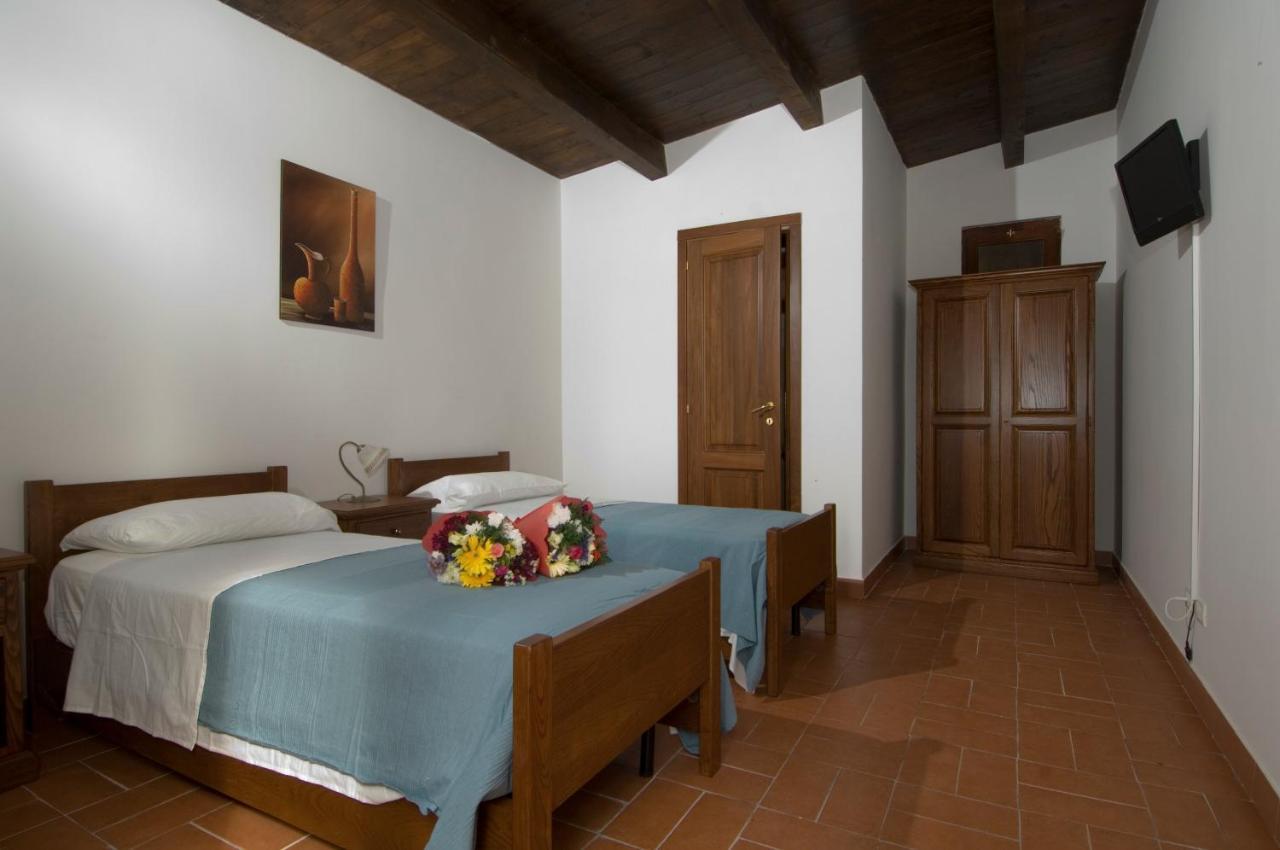 Azienda Agricola Sinisi Farm stay *